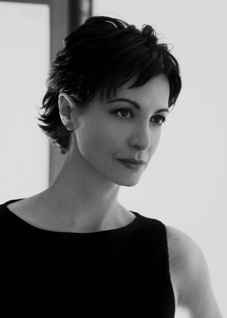 There is an image of Isabella Rossellini that I've held in my mind since the There is an image of Isabella Rossellini that I've held in my mind since the